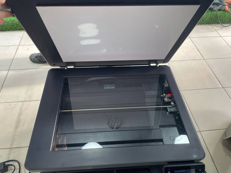 Принтер HP  LrJet Pro 400 M425