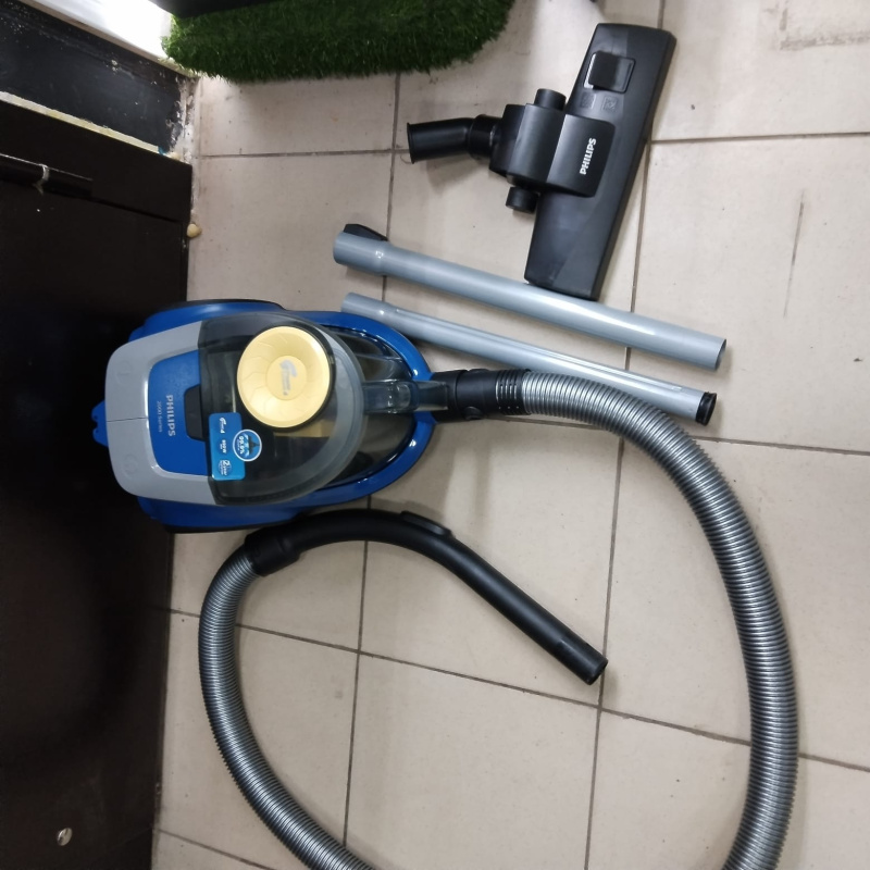 Пылесос zv Philips 2000 series