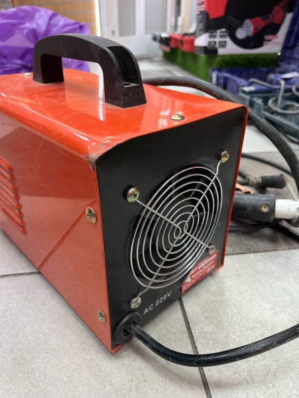 Сварочный аппарат - инвертор ММА Lider LK-2201