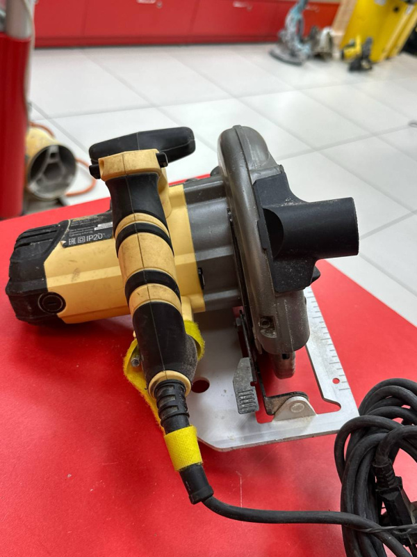 Торцовочная пила Hanskonner HC388