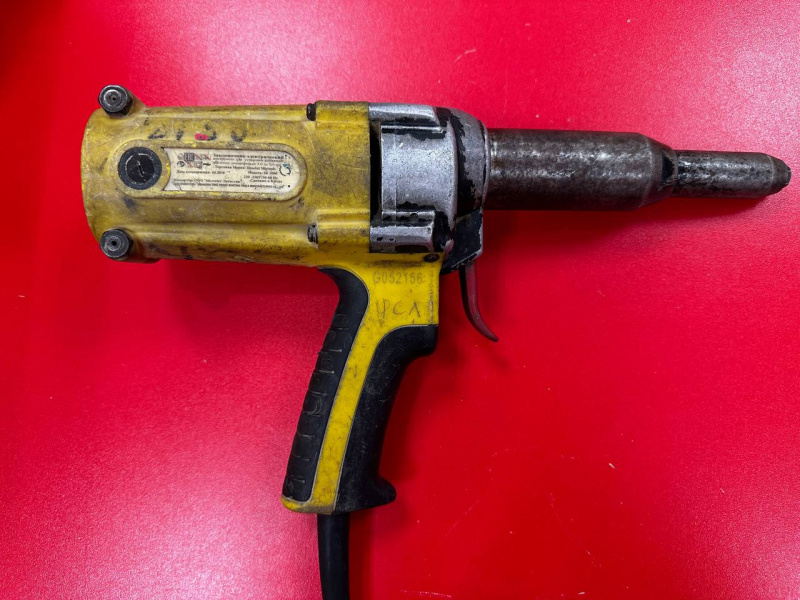 Заклепочник Absolut SkyTools SK 1006