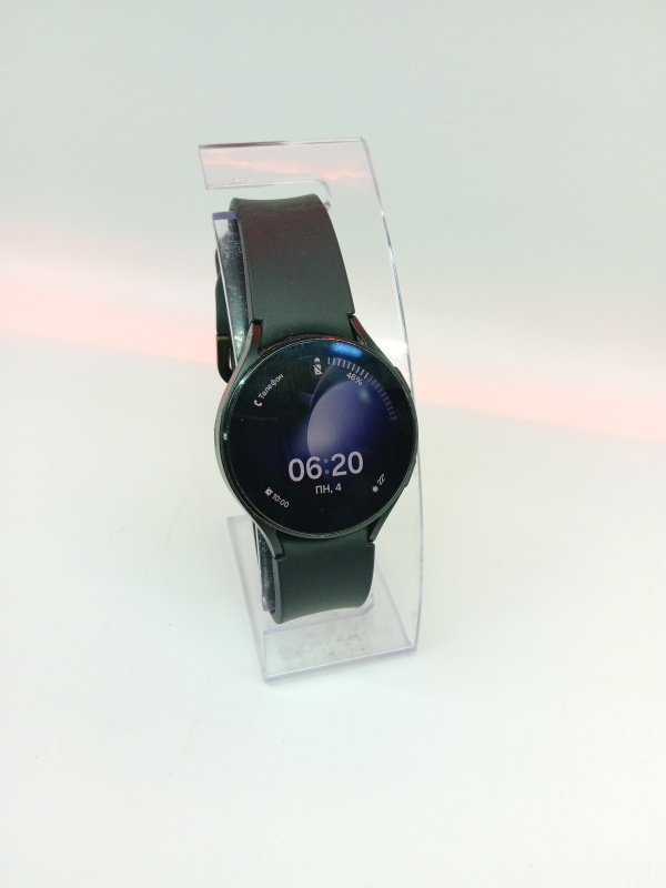 Часы смарт Samsung Galaxy Watch 4