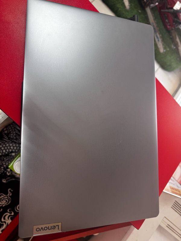 Ноутбук Lenovo ideapad 3 15amn8