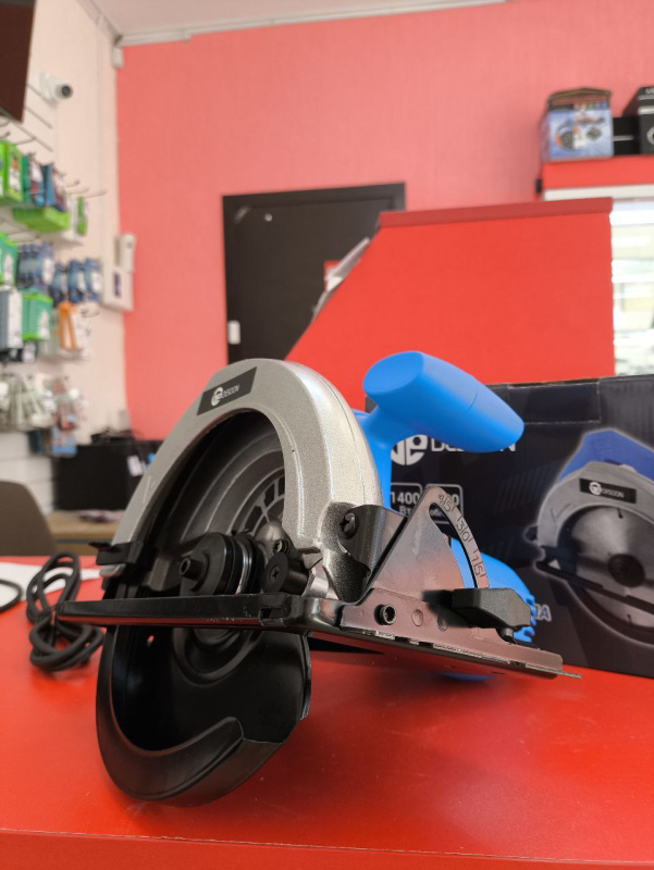 Циркулярная пила Desoon DSCS 1500