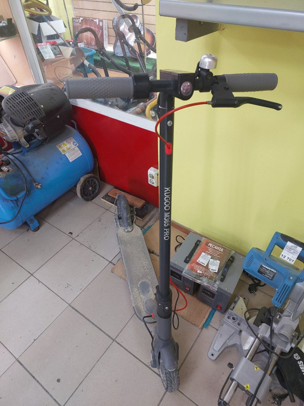 Самокат Kugoo M365 PRO