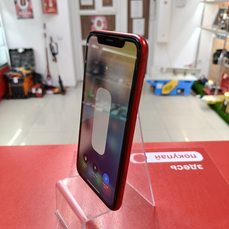 Мобильный телефон Apple iPhone XR