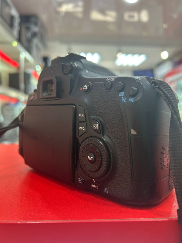 Фотоаппарат Canon ds126281