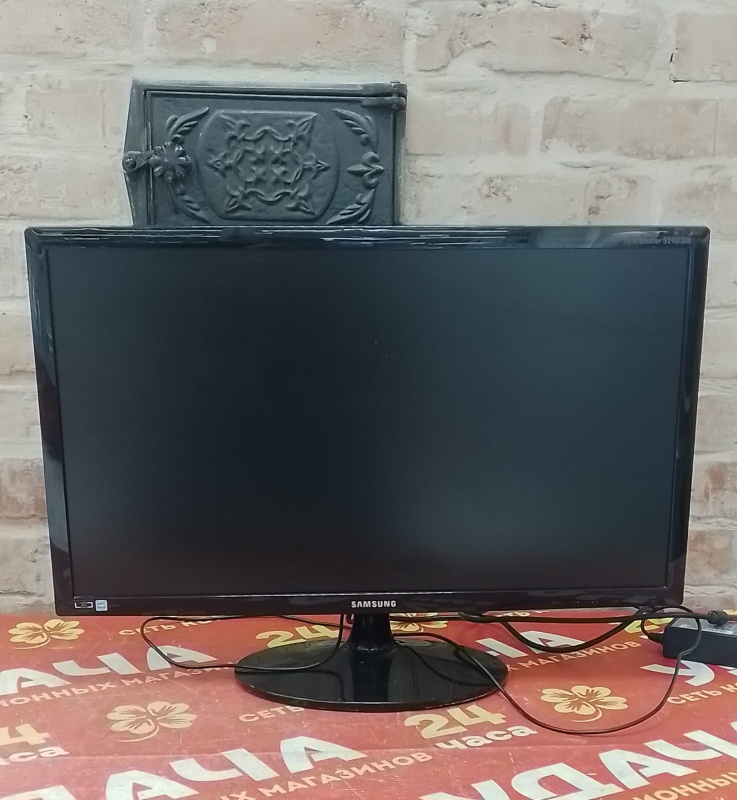 Монитор Samsung Essential LS24C310EAIXCI