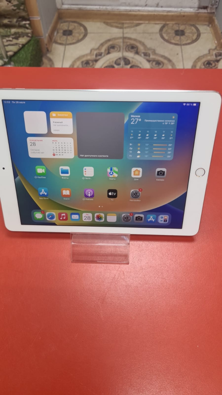Планшет Apple iPad Pro 9.7 (1-го поколения)