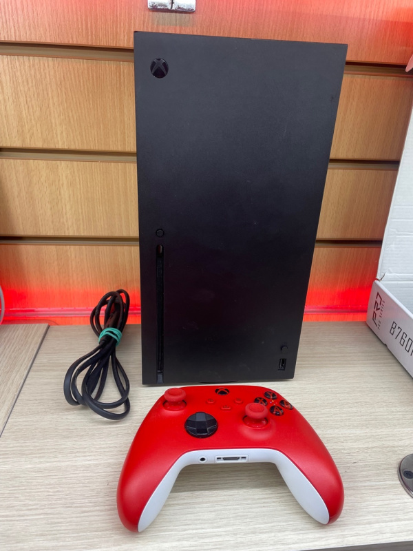 Игровая приставка Xbox Series X 1Tb