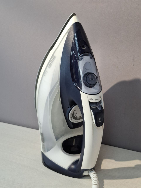 Утюг Philips NL9206AD-4 Drachten