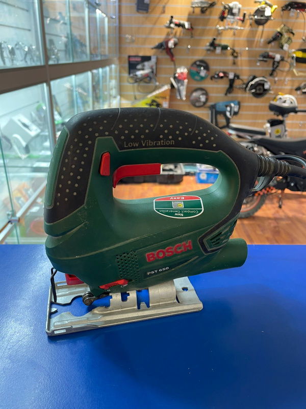 Электролобзик Bosch cao 700