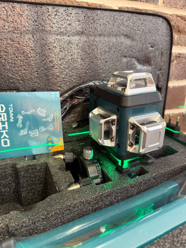 Лазерный уровень Makita 4D