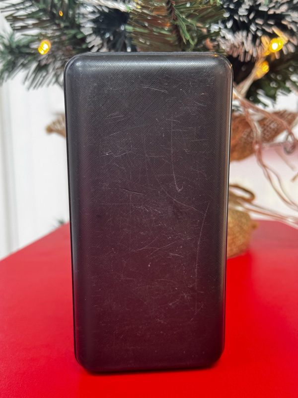 Внешний аккумулятор Fixtec не указана