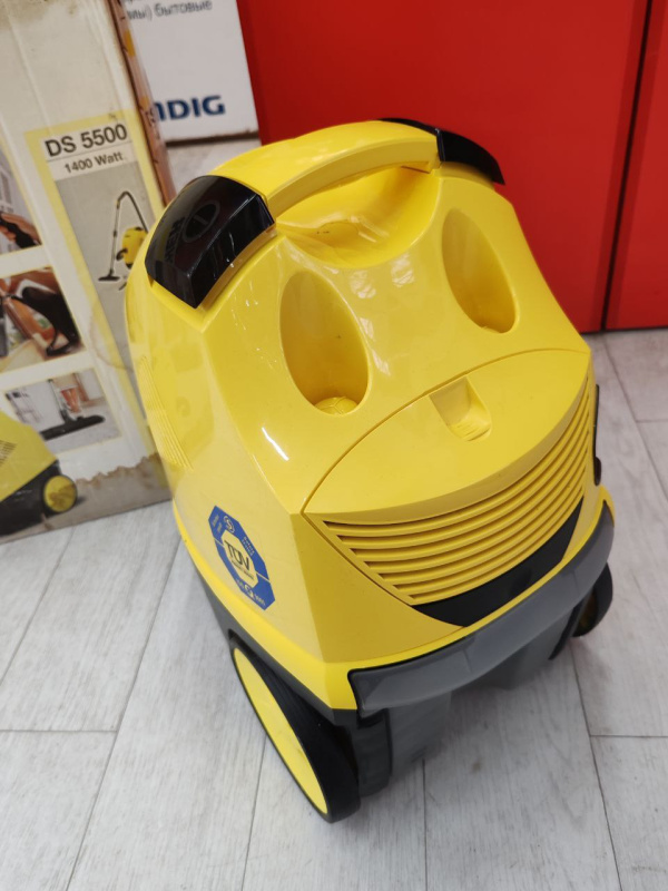 Пылесос Karcher DS5500