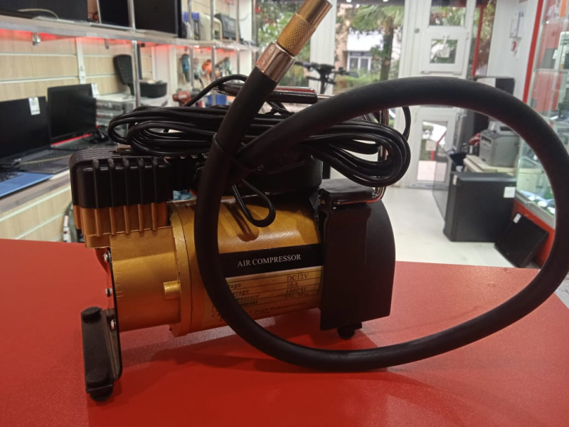 Авто аксессуар Автокомпрессор Tornado AC 580