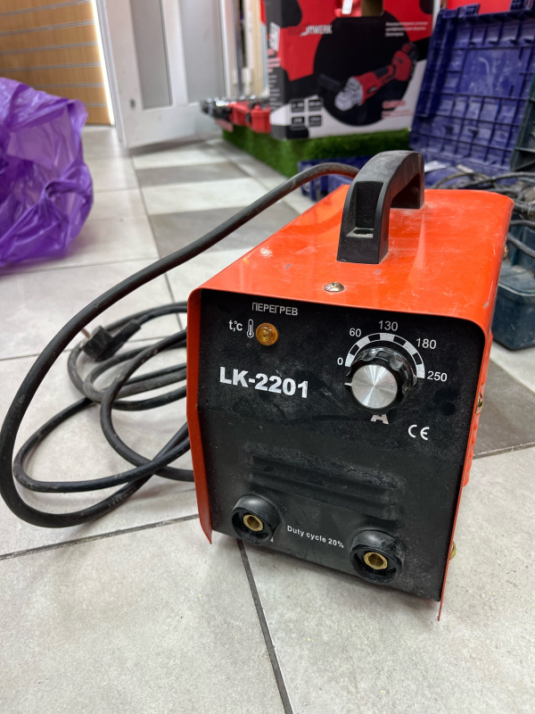 Сварочный аппарат - инвертор ММА Lider LK-2201