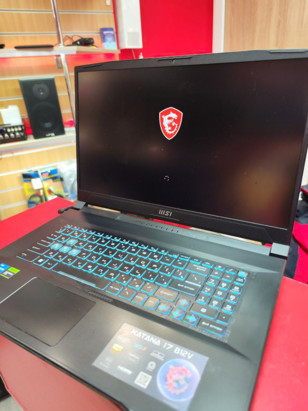 Ноутбук MSI Katana 17 b12v