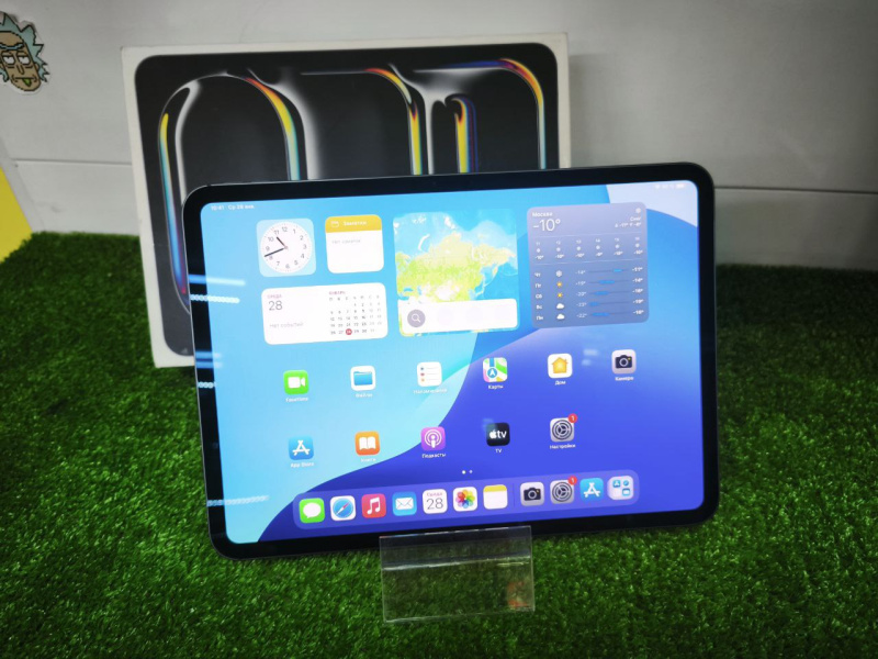 Планшет Apple iPad Pro 11 (5-го поколения) (2024)