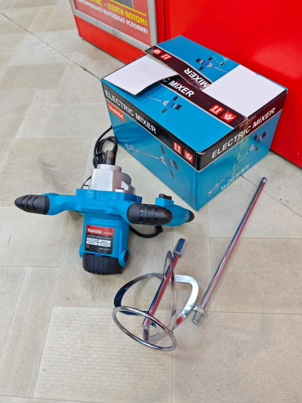 Строительный миксер Makita UT1200