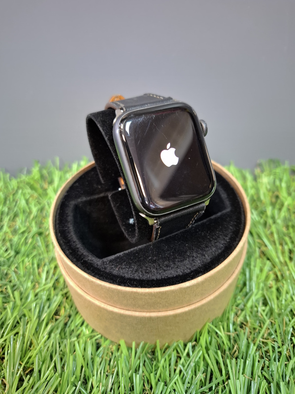 Часы смарт Apple Watch SE 44mm