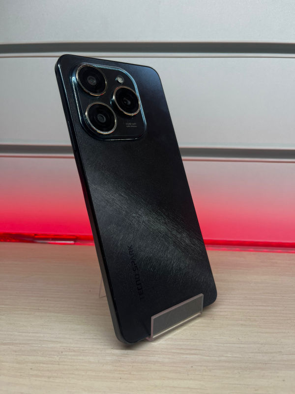 Мобильный телефон Tecno Spark 20 Pro