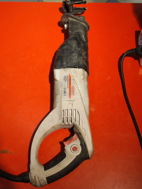 Сабельная пила Crown CT15133