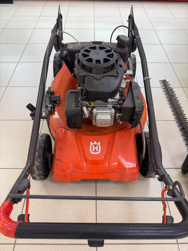 Газонокосилка Husqvarna LC151S