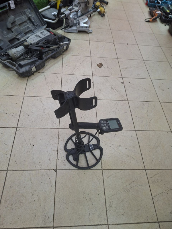 Металлоискатель Simplex Nokta makro