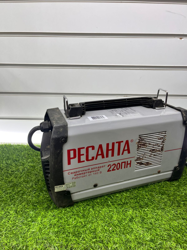 Сварочный аппарат - инвертор ММА Ресанта 220ПМ