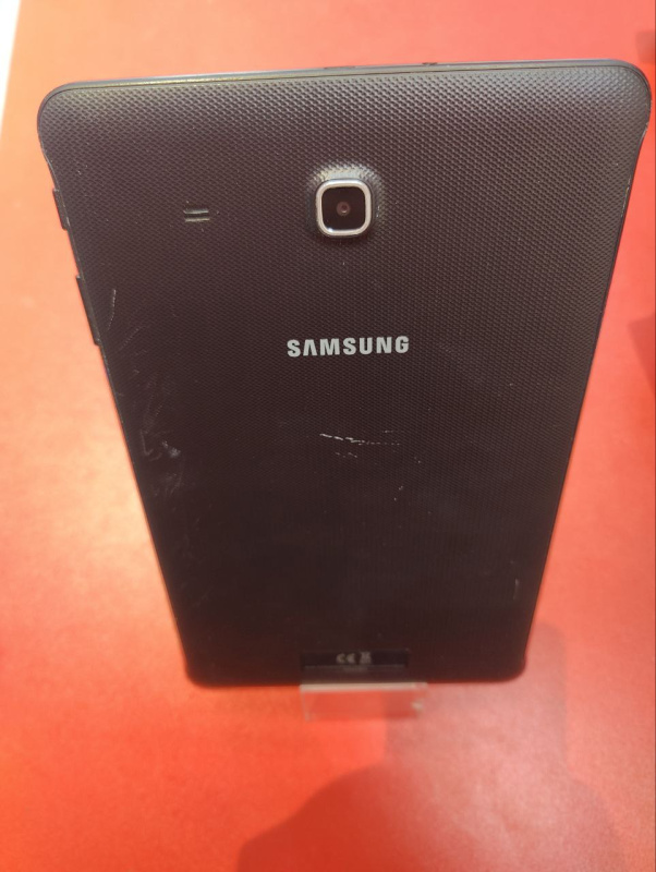 Планшет Samsung Galaxy Tab E 9.6 SM-T560N