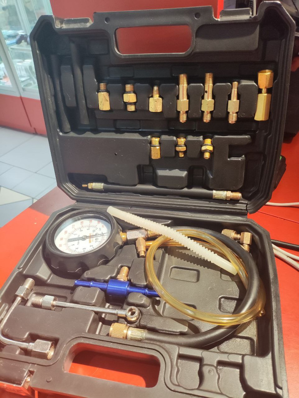 Авто аксессуар Набор автомобилиста Автодело Измеритель давления топлива