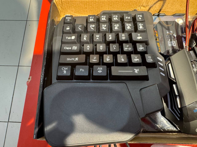 Клавиатура 404 NOT FOUND Клавиатура для телефона игровые