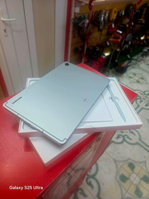 Планшет Samsung Galaxy Tab S9 FE