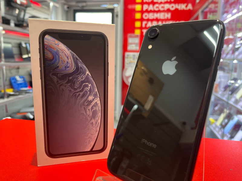 Мобильный телефон Apple iPhone XR