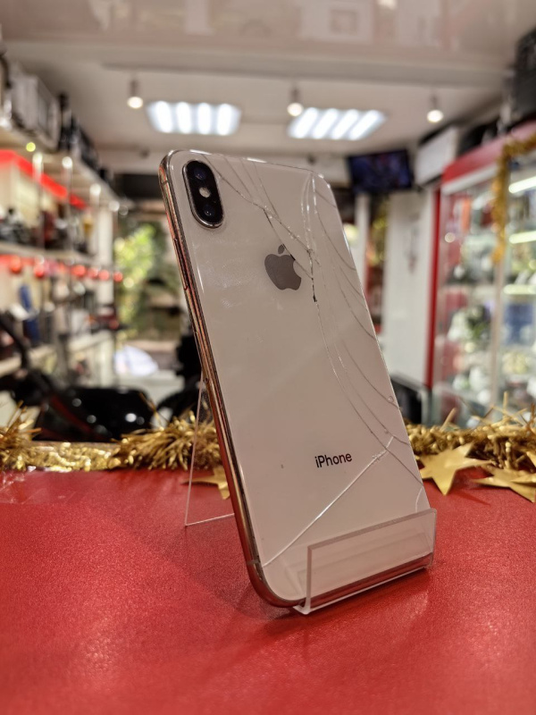 Мобильный телефон Apple iPhone X
