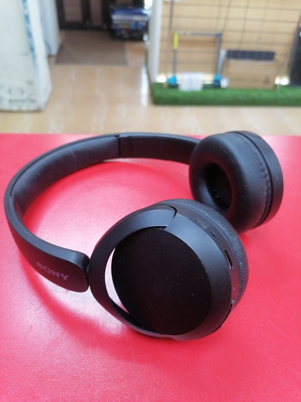 Наушники Sony 520