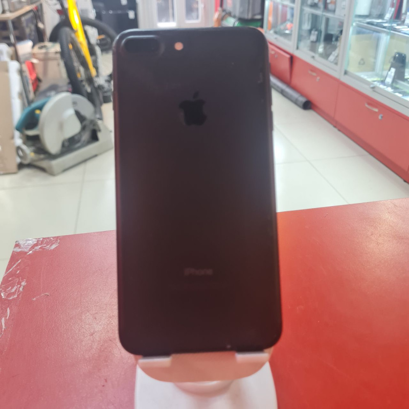 Мобильный телефон Apple iPhone 7 Plus