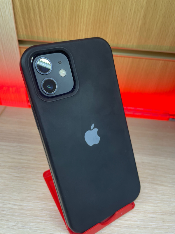 Мобильный телефон Apple iPhone 12