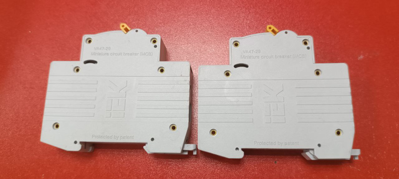 Стабилизатор напряжения Автоматический выключатель 2шт IEK ba47-29