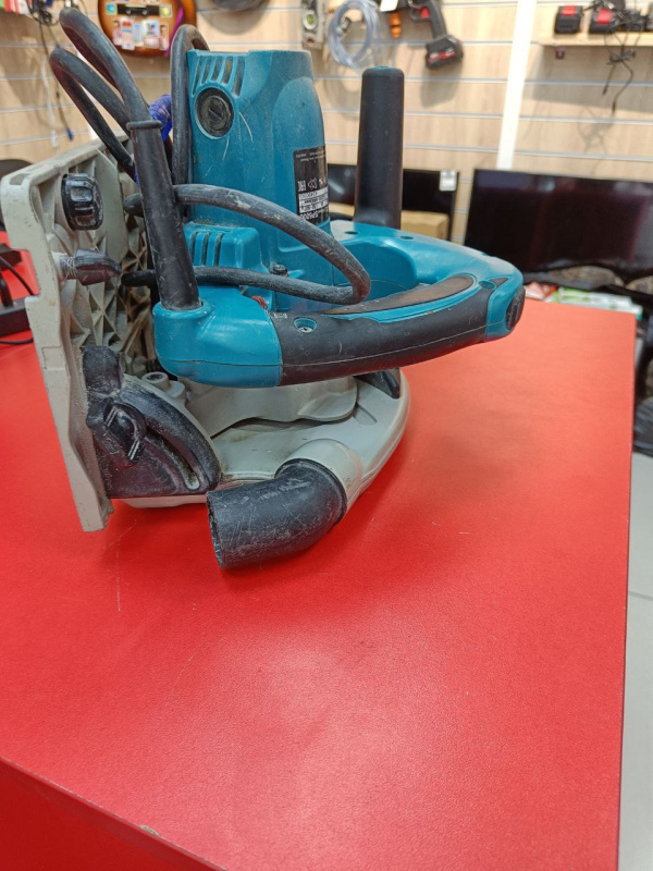 Циркулярная пила Makita CSP6000