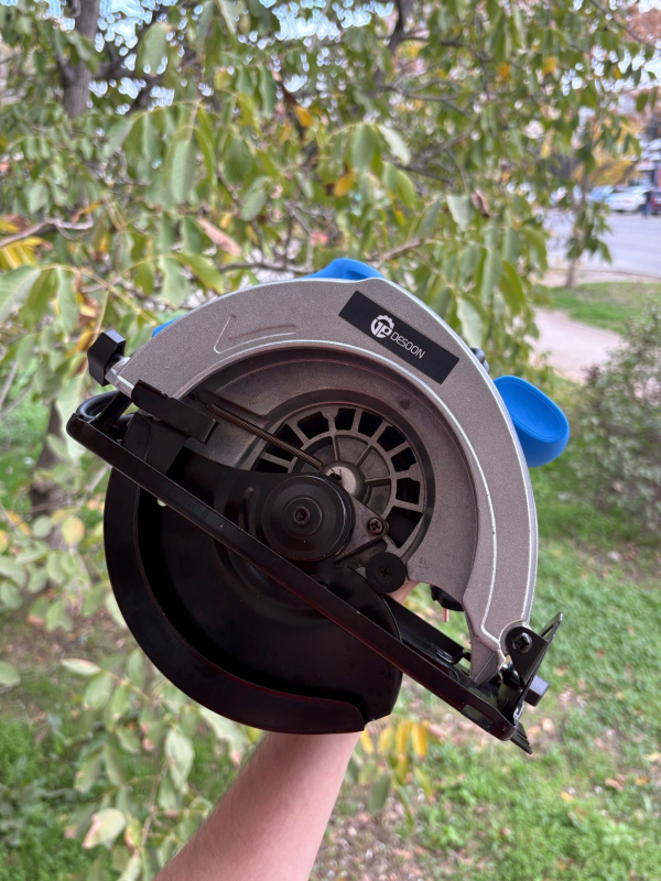 Циркулярная пила DESOON DSCS1500