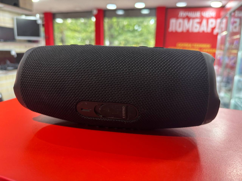 Колонки Портативная колонка JBL Charge 5