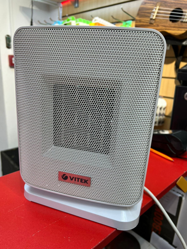 Обогреватель Vitek VT-2052GY