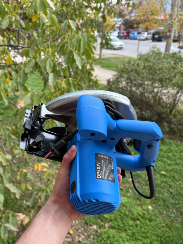 Циркулярная пила DESOON DSCS1500