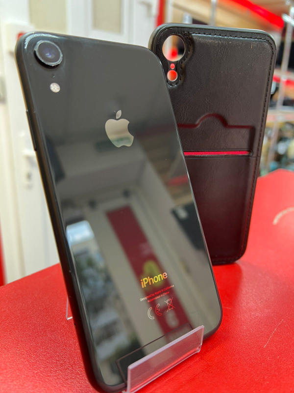 Мобильный телефон Apple iPhone XR