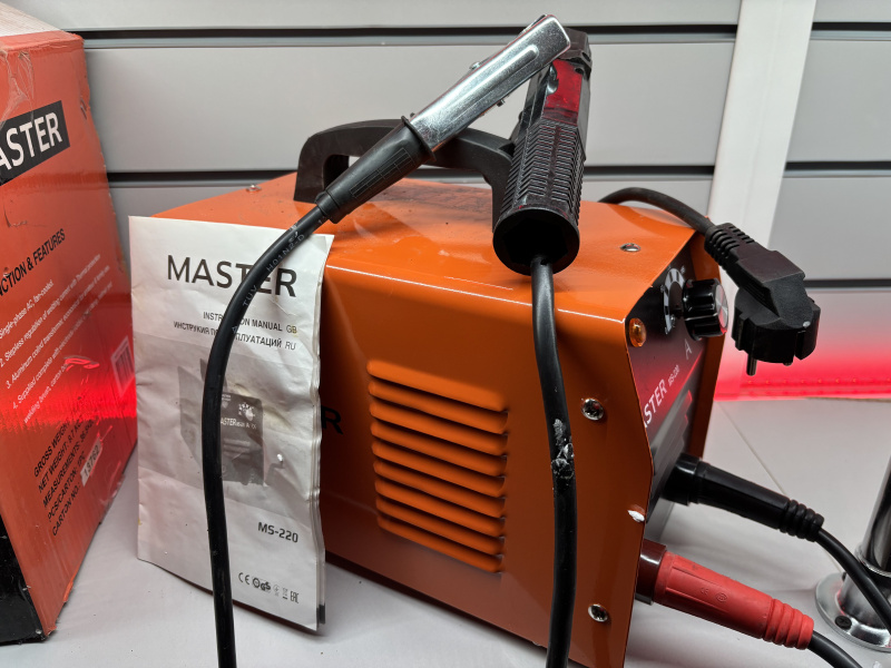 Сварочный аппарат - инвертор ММА Master MS-220