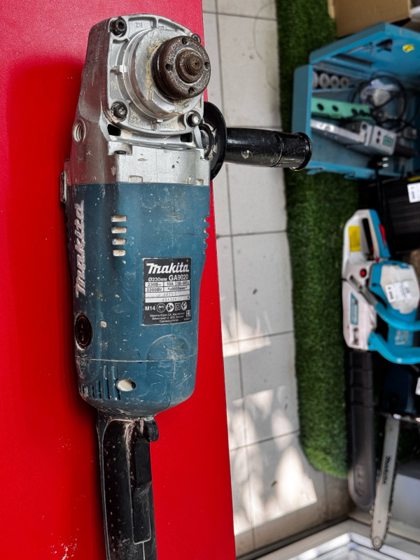 Болгарка Makita GA9020SFK