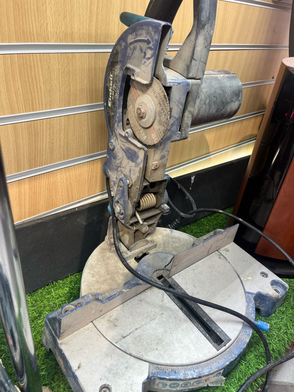 Торцовочная пила Einhell BT-MS210