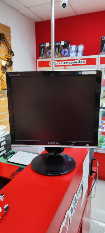 Монитор Samsung LS19MY